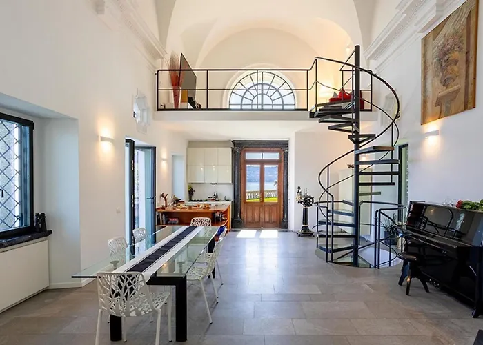 On The Unique Luxury Maggiore فيلة *